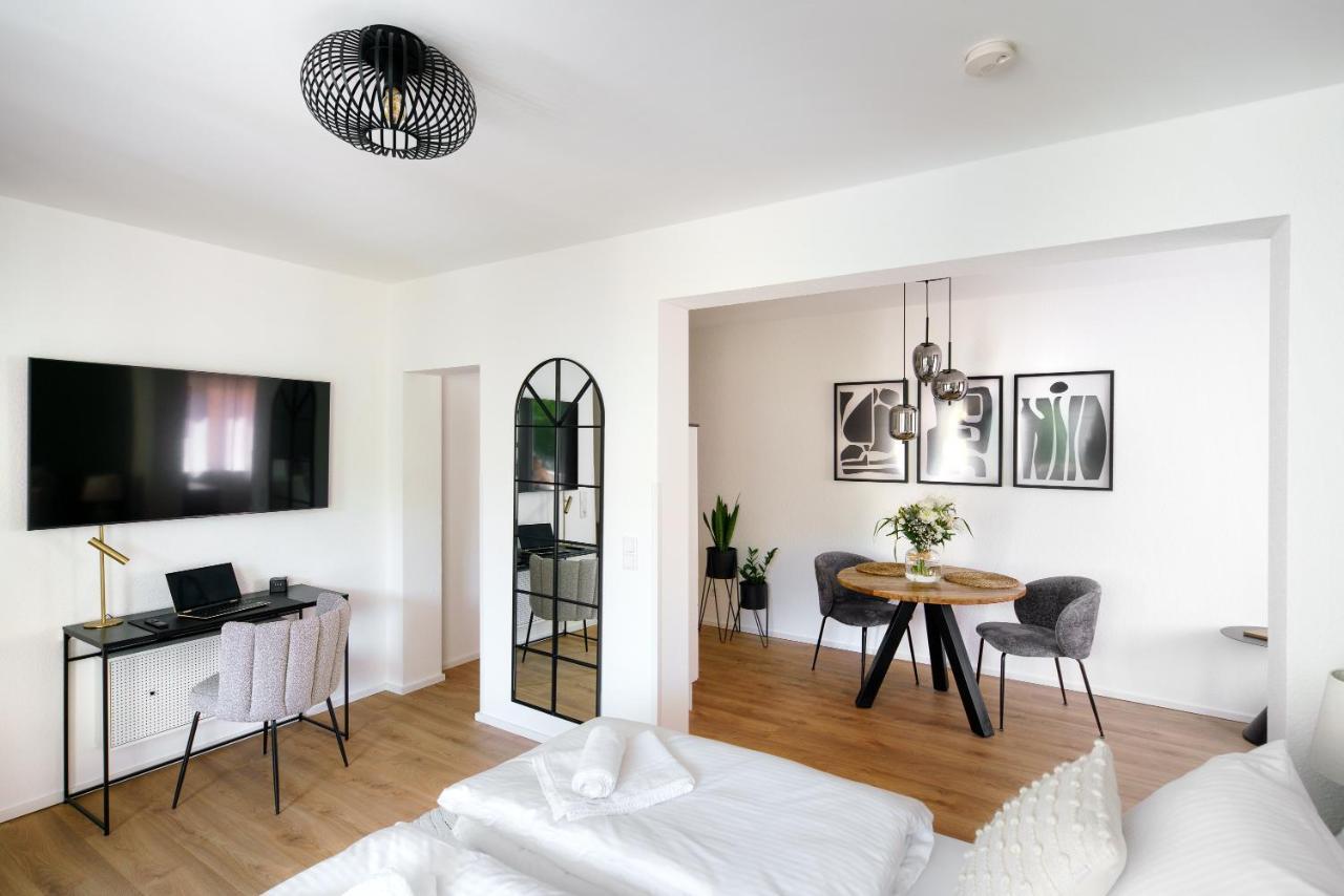 Staytona - Parkpl. - Balkon - Wlan - Netflix - Wfh Taunusstein Εξωτερικό φωτογραφία