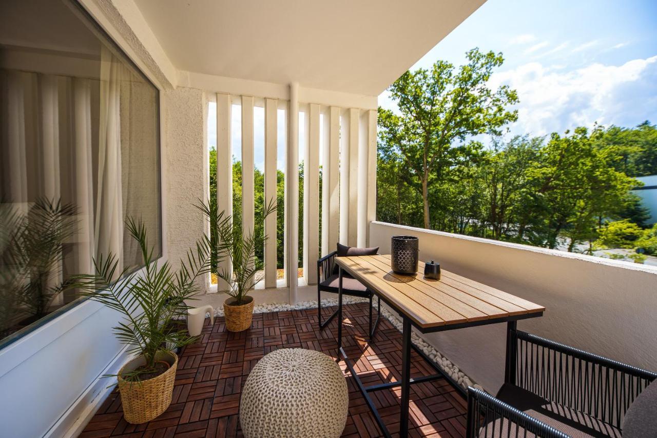 Staytona - Parkpl. - Balkon - Wlan - Netflix - Wfh Taunusstein Εξωτερικό φωτογραφία